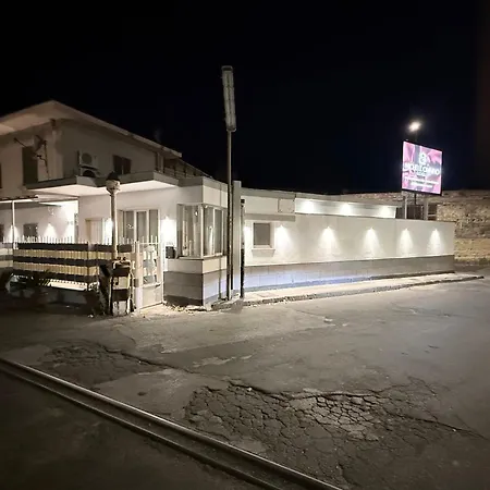 בית נופש Al Binario 79 קסטלמרה די סטביה