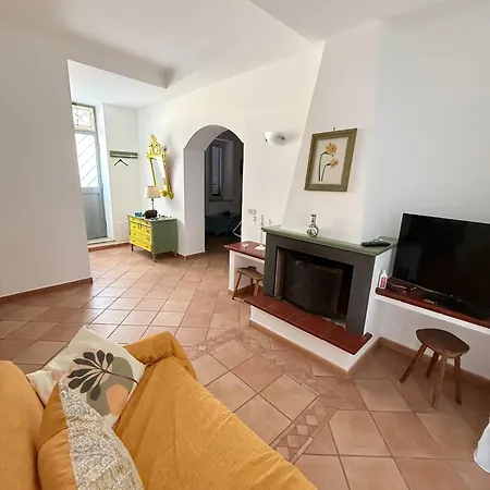 Al Binario 79 Holiday home *
